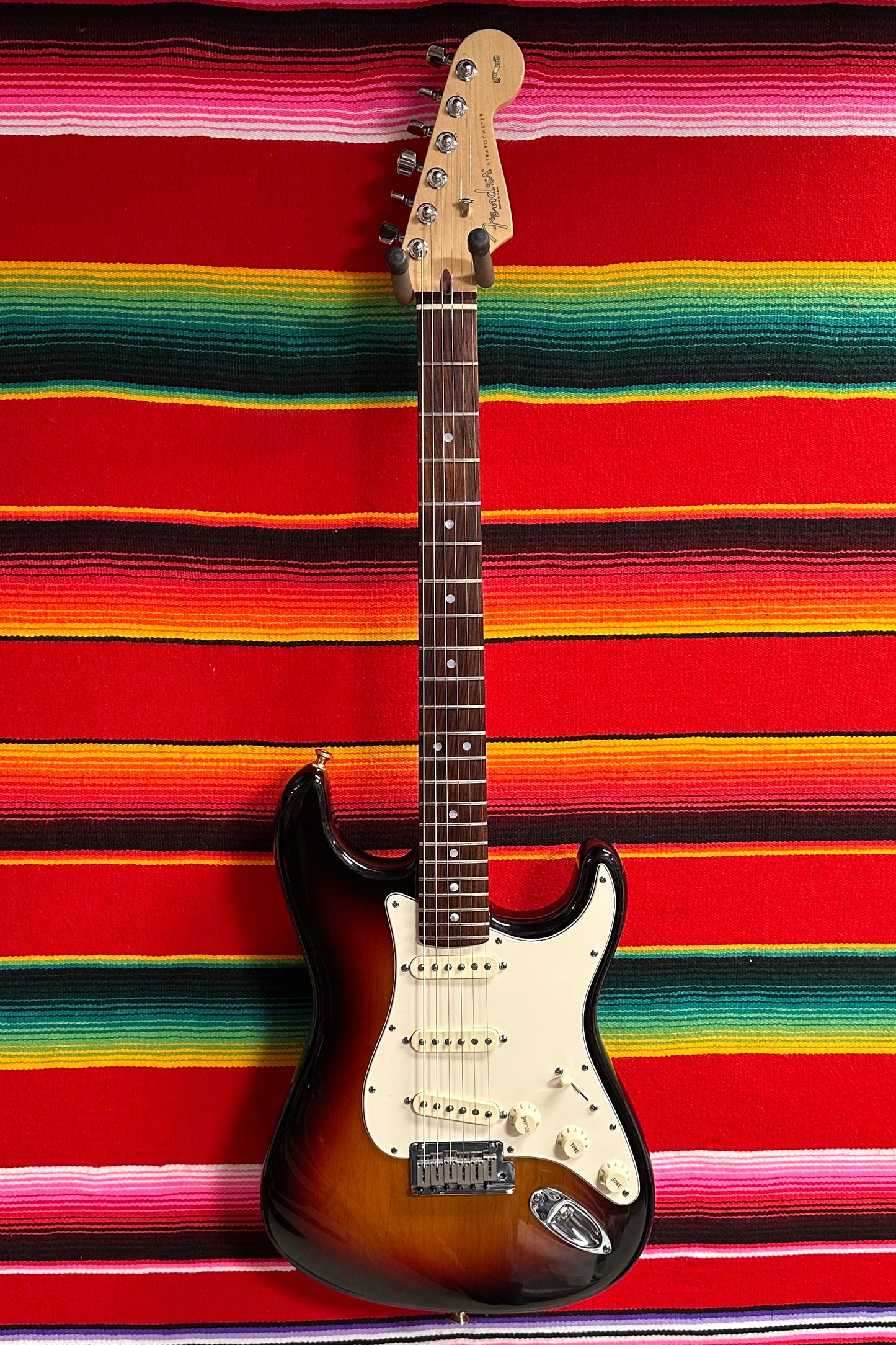 Fender 60th Anniversary American Stratocaster 3-Tone Sunburst (2006)