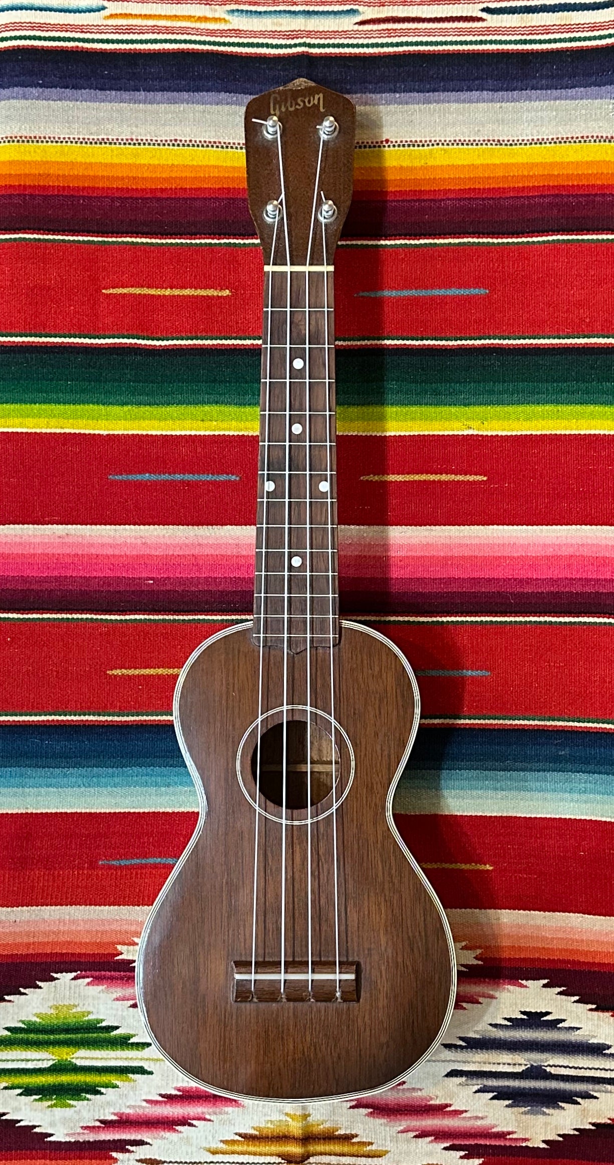 Gibson UKE-3 Soprano Ukulele (1949-1950)