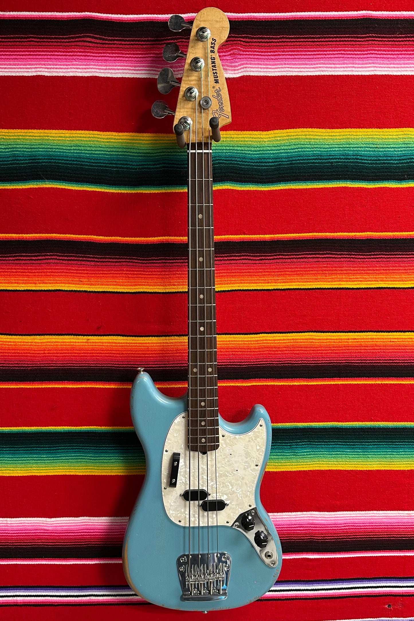 Fender MIM JMJ Road Worn Mustang Bass Faded Daphne Blue (2022)