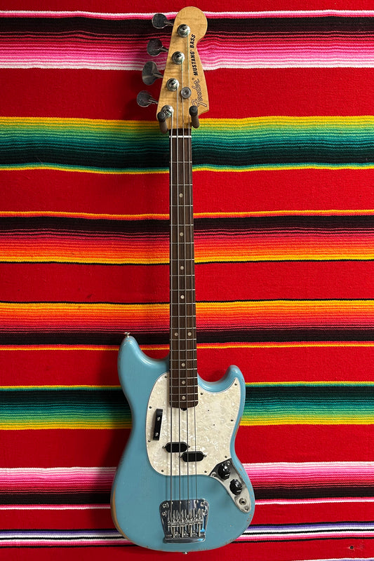 Fender MIM JMJ Road Worn Mustang Bass Faded Daphne Blue (2022)