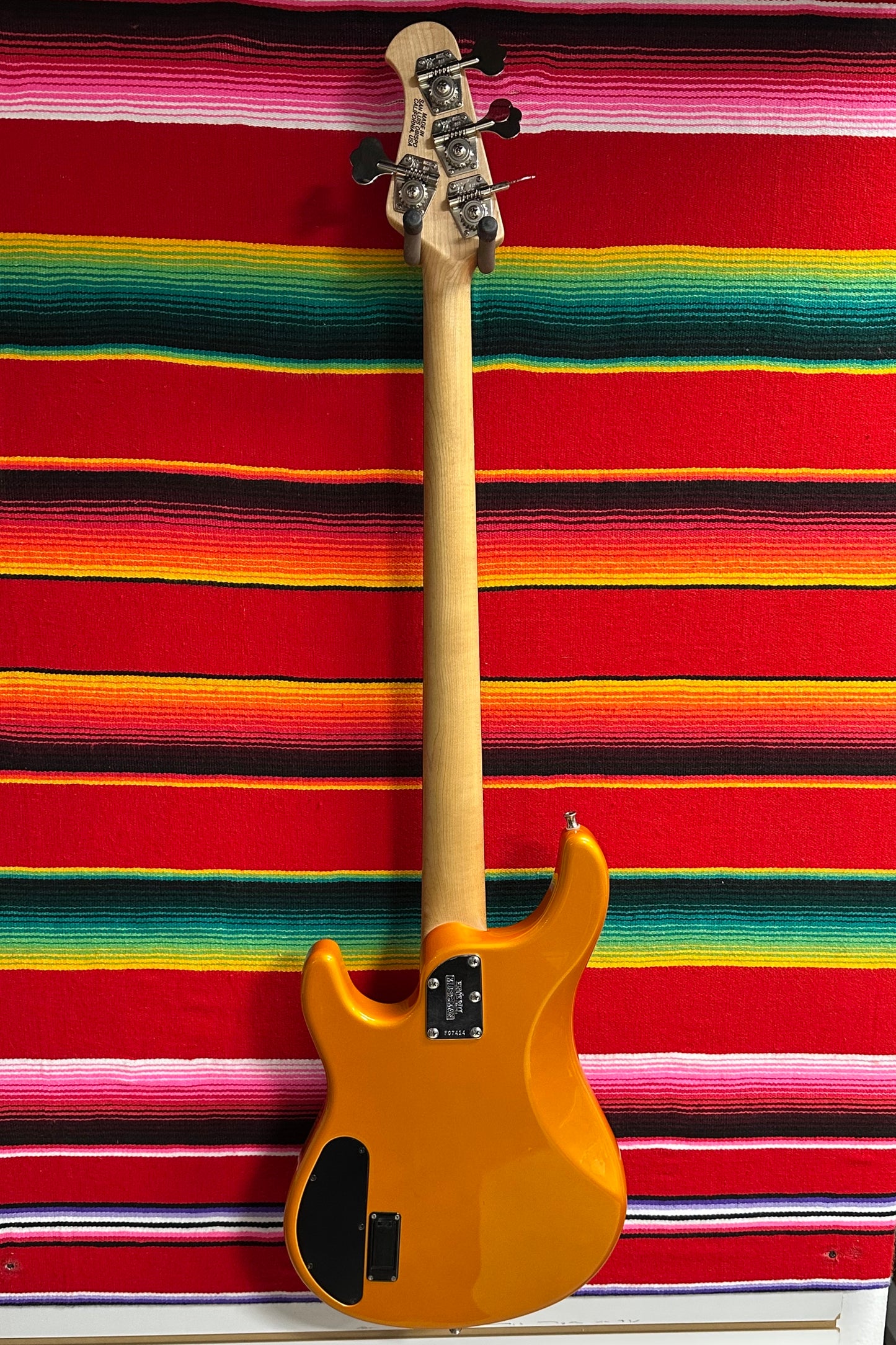Ernie Ball/Music Man Sterling Bass 4 H Desert Gold (2003)