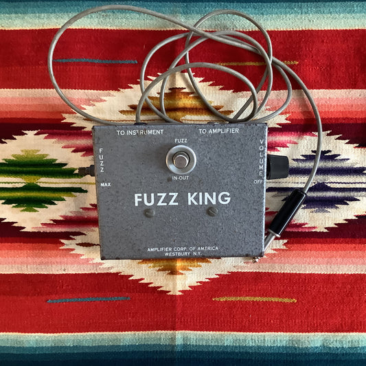 Univox Fuzz King with Attached 1/4" Cable (1967-68)