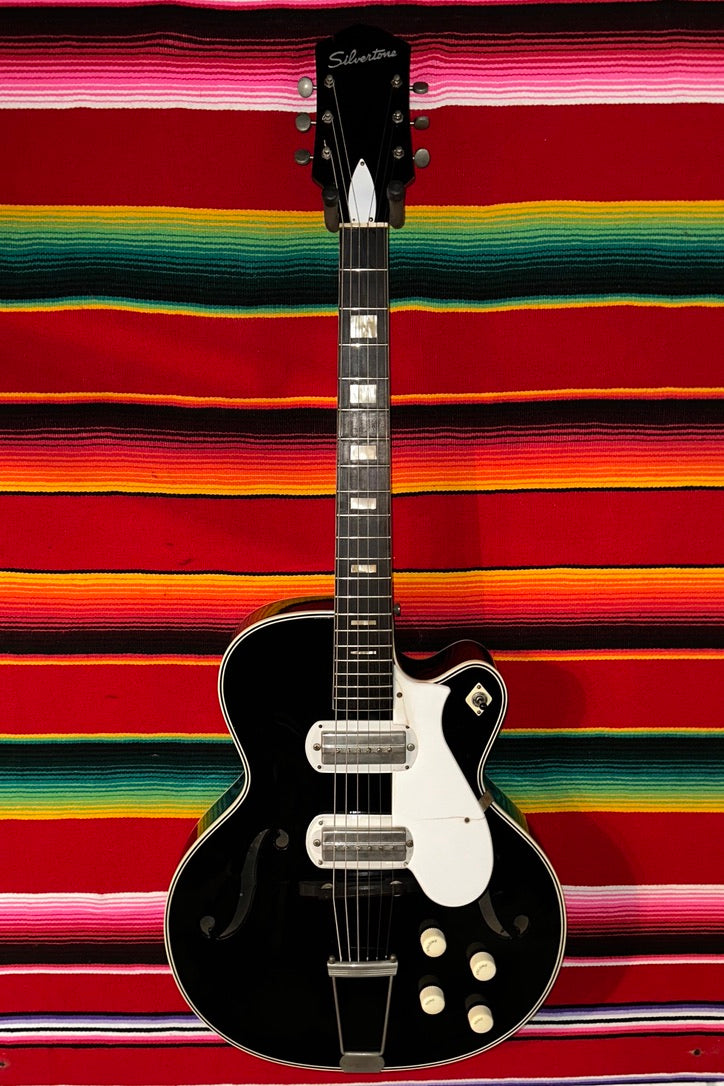 Silvertone H1427 Model D (1965)