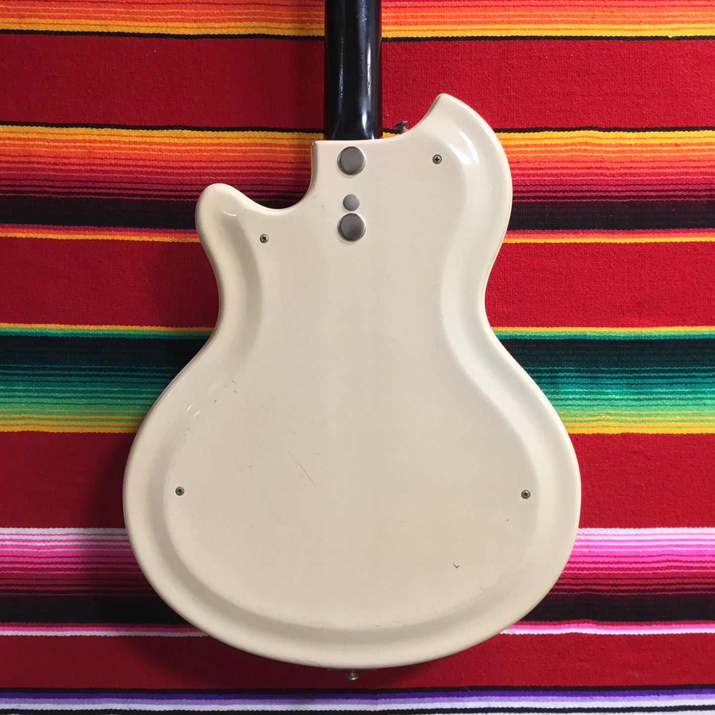 Supro Martinique in Ermine White