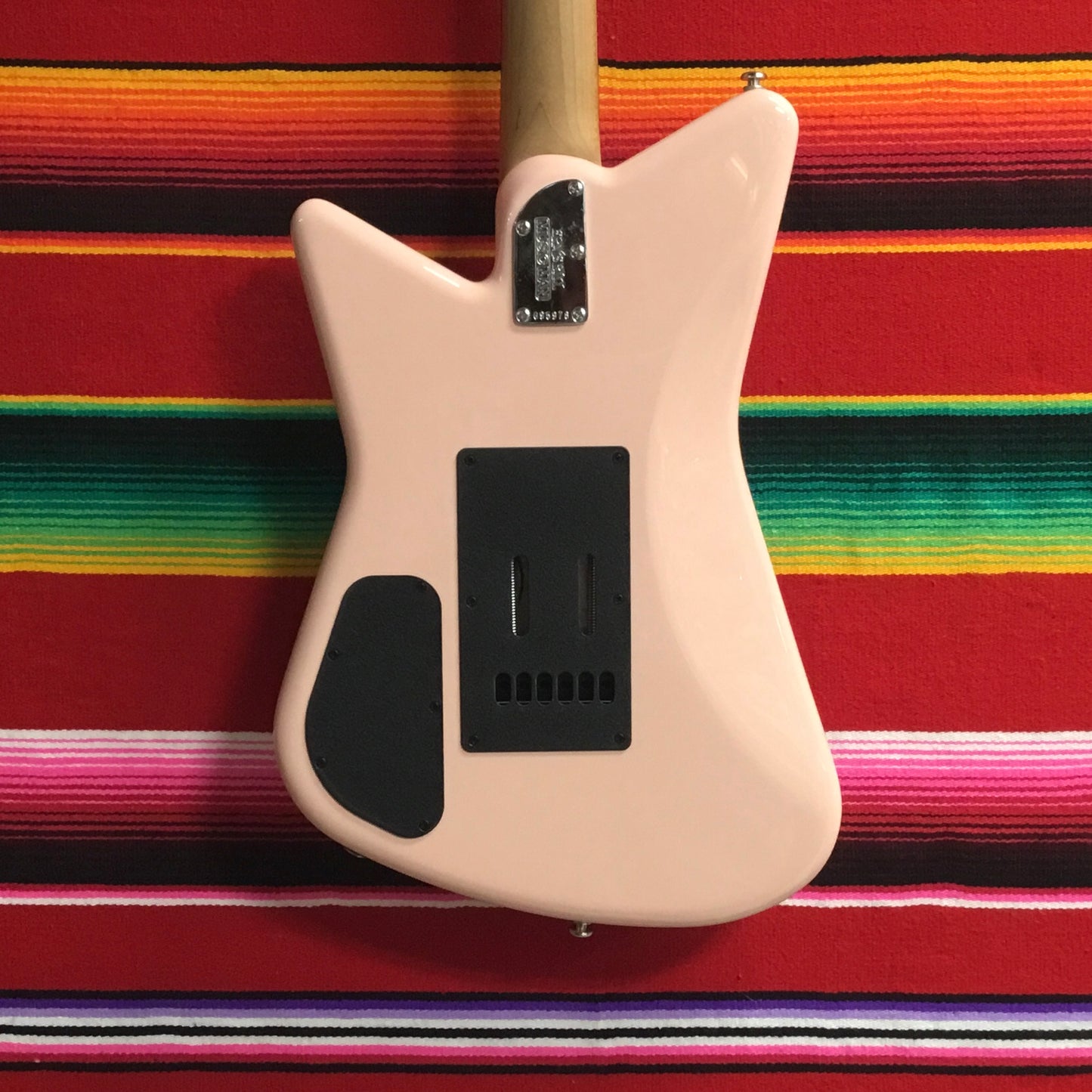 Ernie Ball/Music Man Mariposa Pueblo Pink (2020)