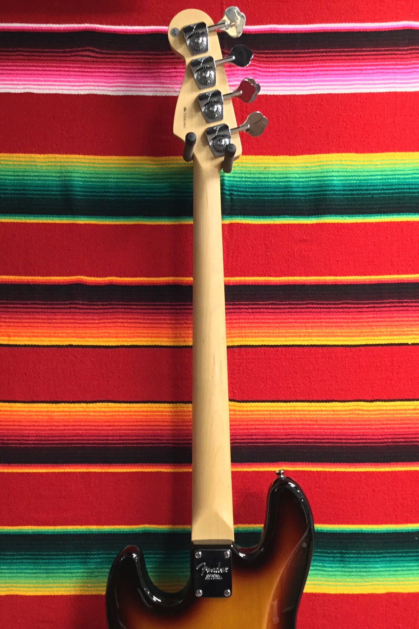Fender American Jazz Bass in Sunburst (2005)
